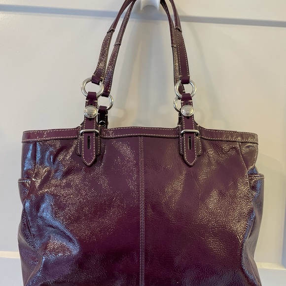 Coach Patent Plum Purple Bucket Handbag - Picture 7 of 11